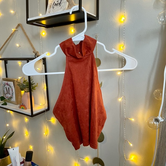 Suede High Neck Crop Top - Picture 3 of 8